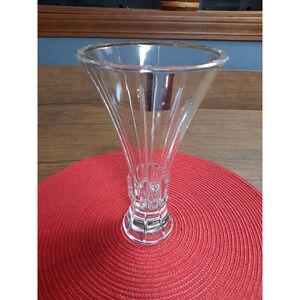 Shannon Crystal Designs of Ireland Lead Crystal Vase‎